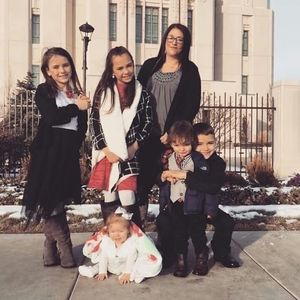 Meet your Posher, Melissa